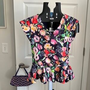 NWT Nicole Miller blouse floral size P MSRP $265 Perfect for Spring
